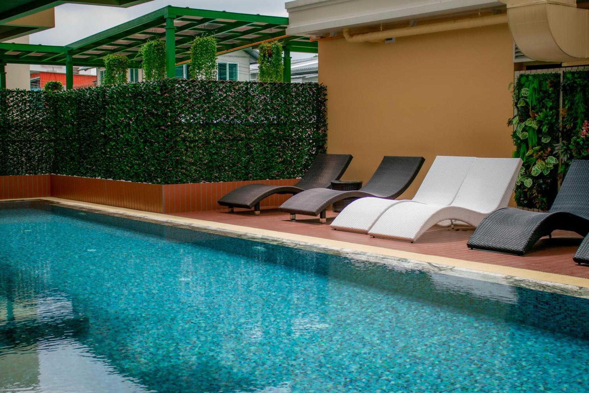 Siri Ratchadamnoen Bangkok Hotel Exterior foto