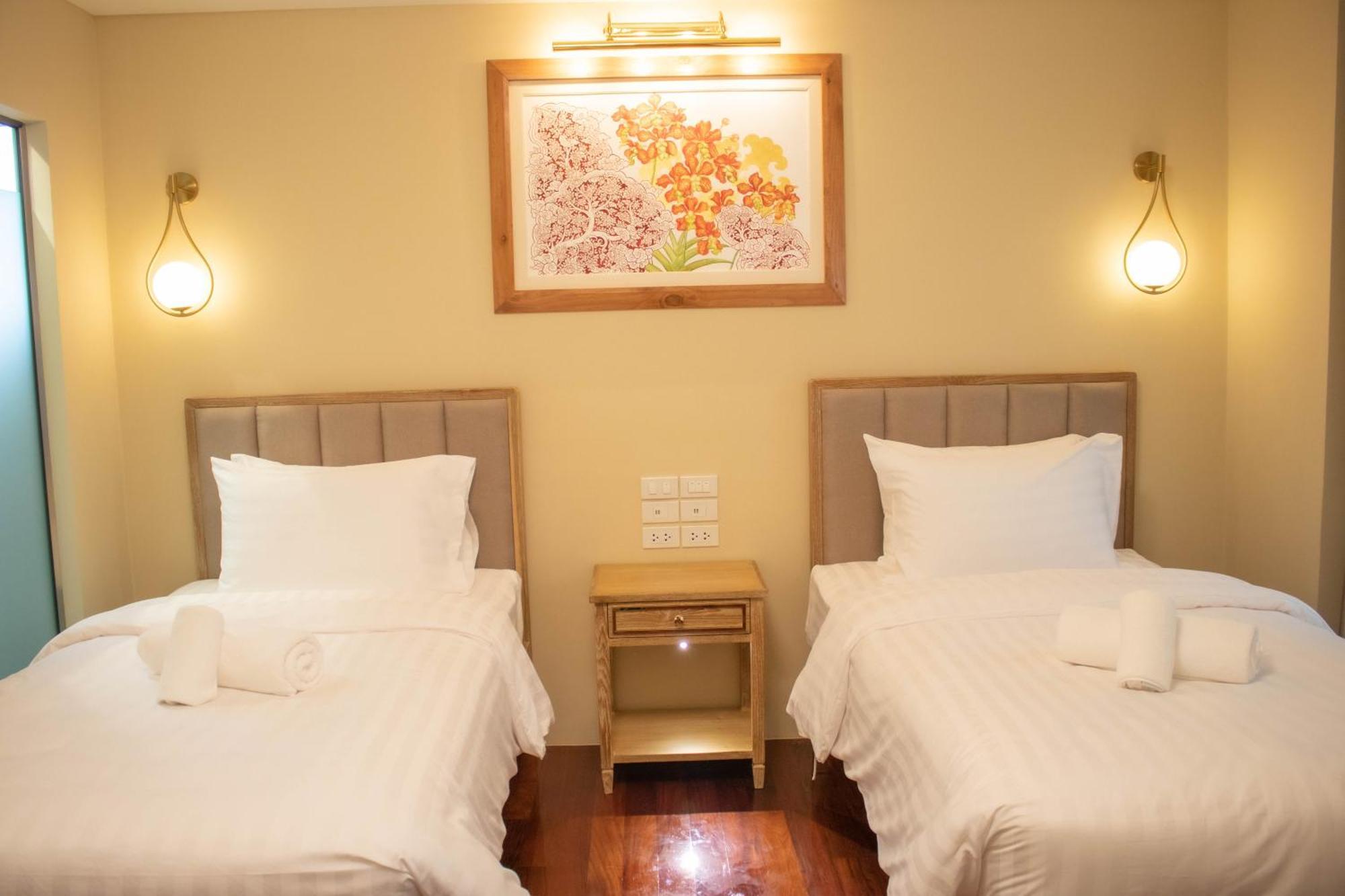 Siri Ratchadamnoen Bangkok Hotel Exterior foto